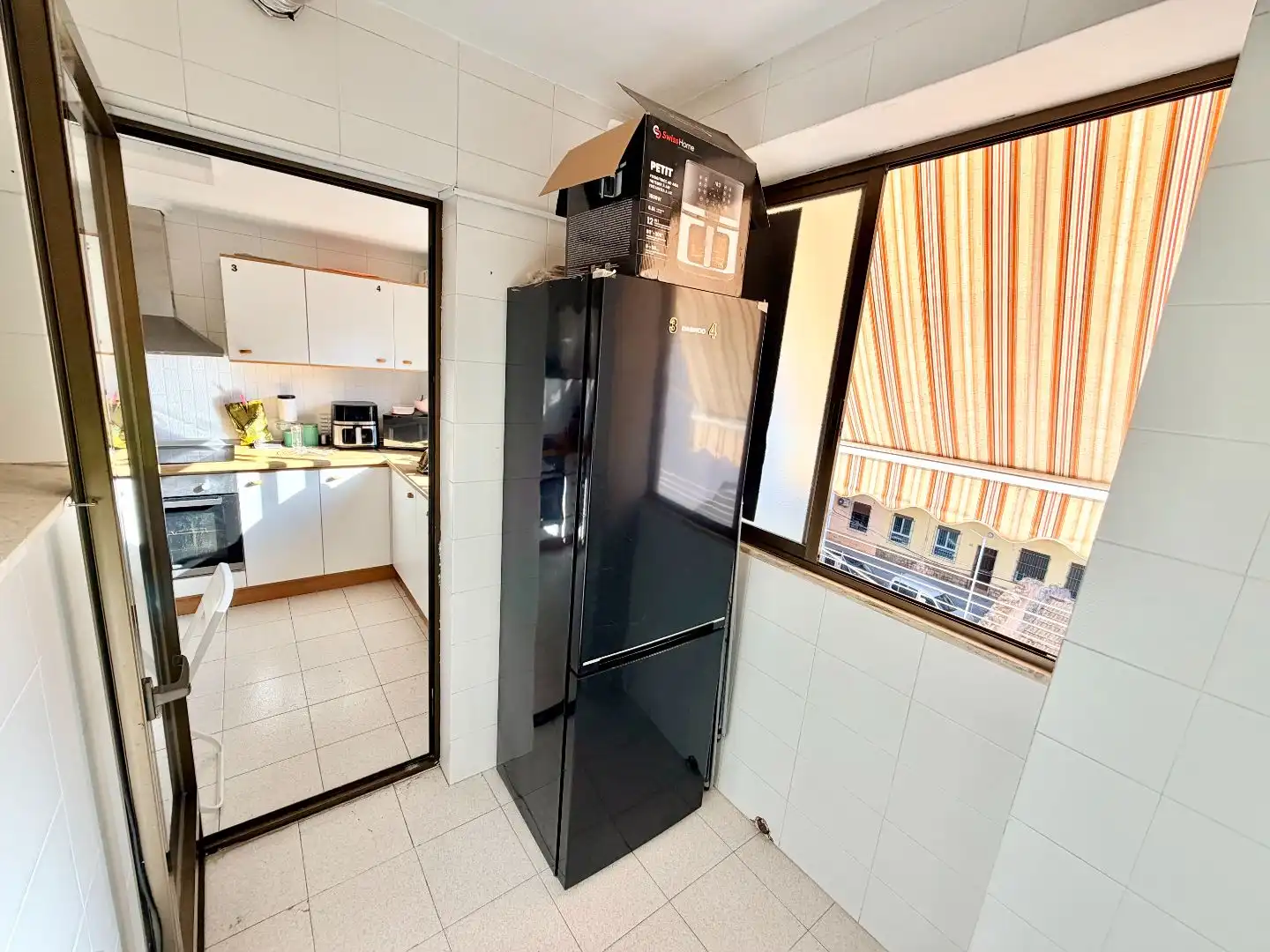 Kitchen of Flat for share in Pla - Carolinas