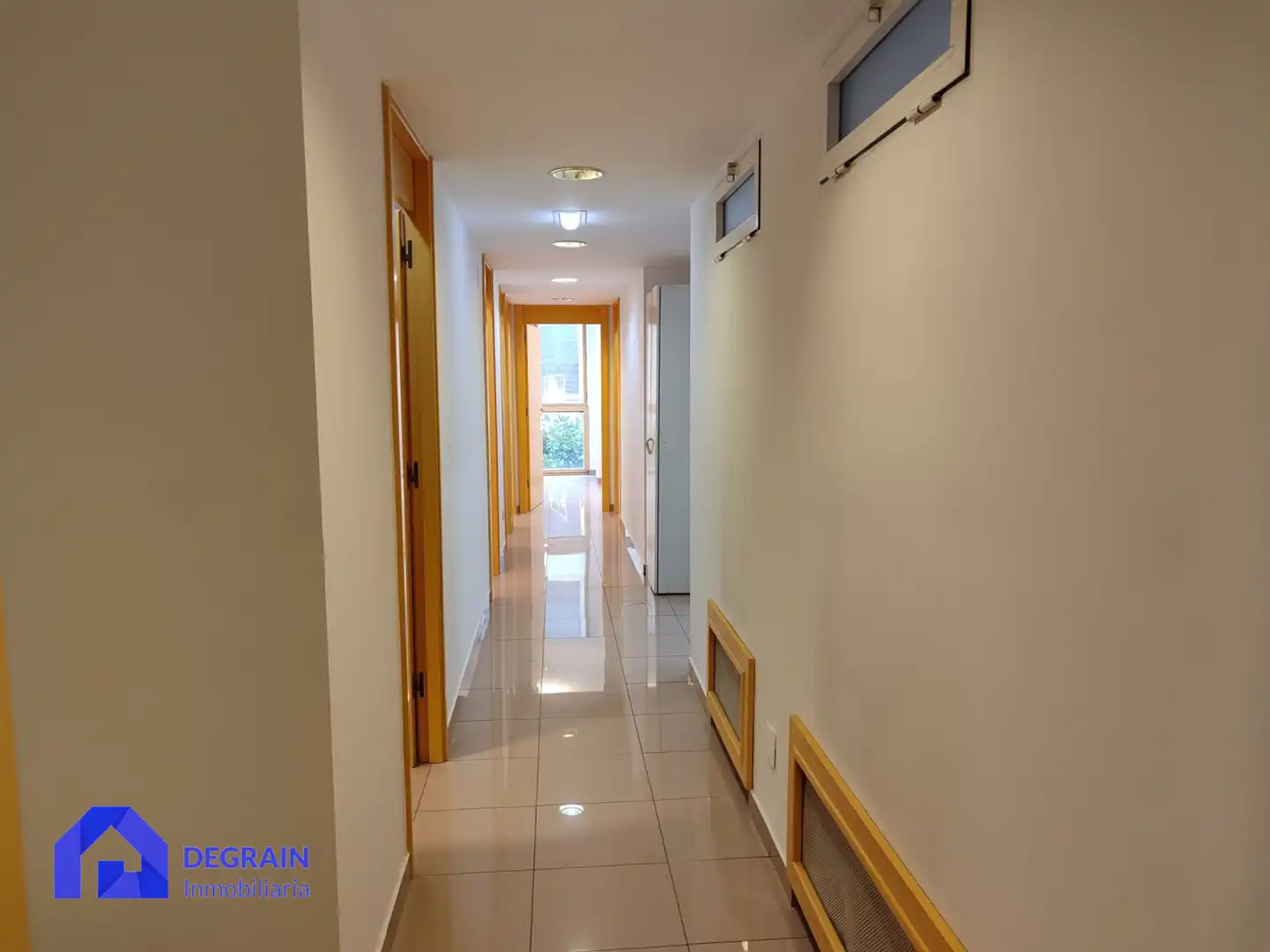 Büro zum Verkauf in Oviedo  mit Heizung