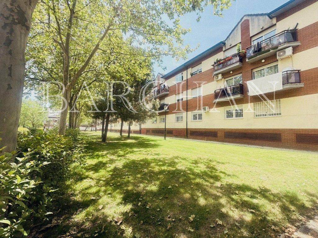 Exterior view of Flat for sale in Villanueva de la Cañada