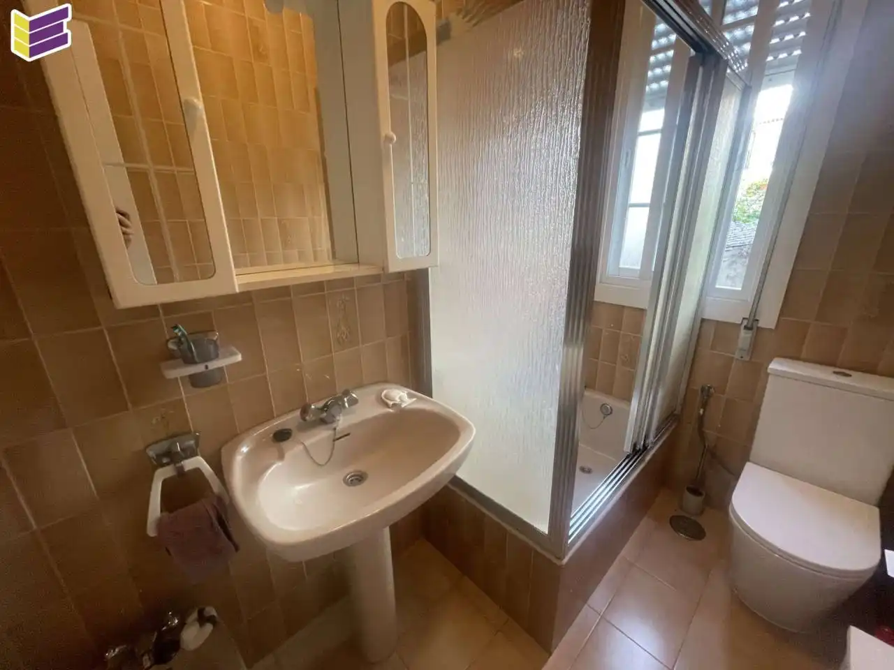 Bany de Casa o xalet en venda en Vigo  amb Calefacció, Jardí privat i Terrassa