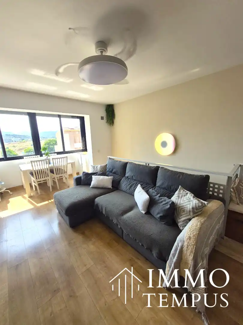 Wohnzimmer von Maisonette zum Verkauf in Terrassa mit Heizung, Parkett und Ofen