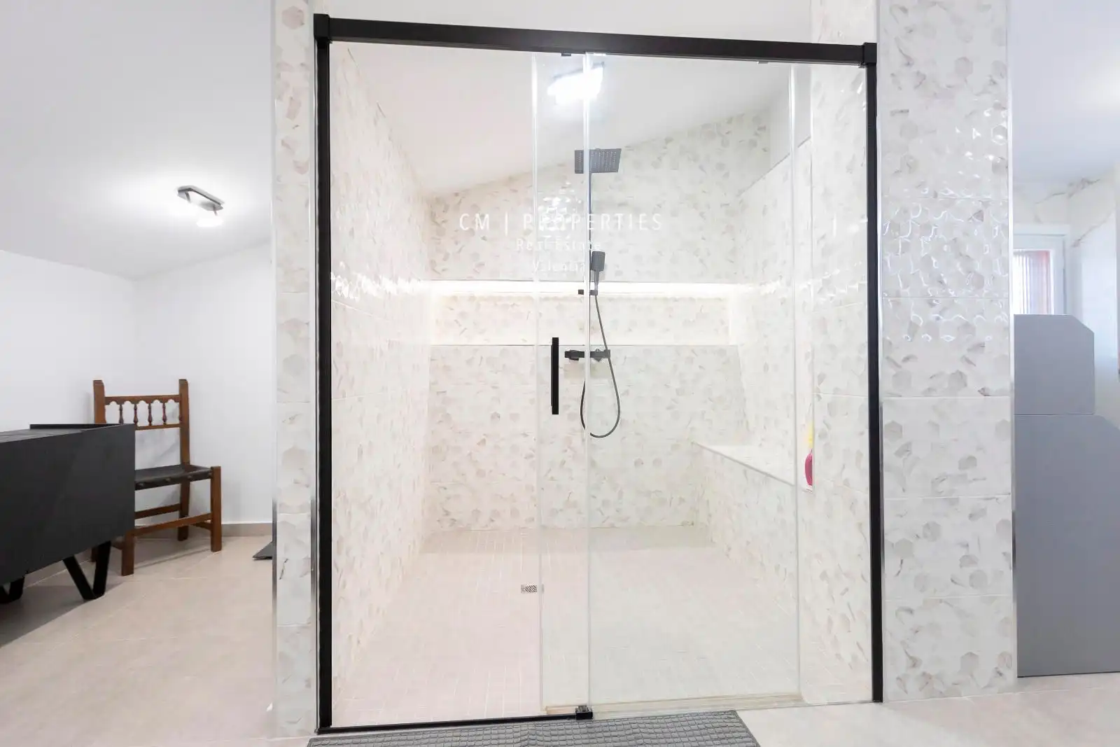 Baño de Casa o chalet en venta en Paterna con Aire acondicionado, Calefacción y Piscina