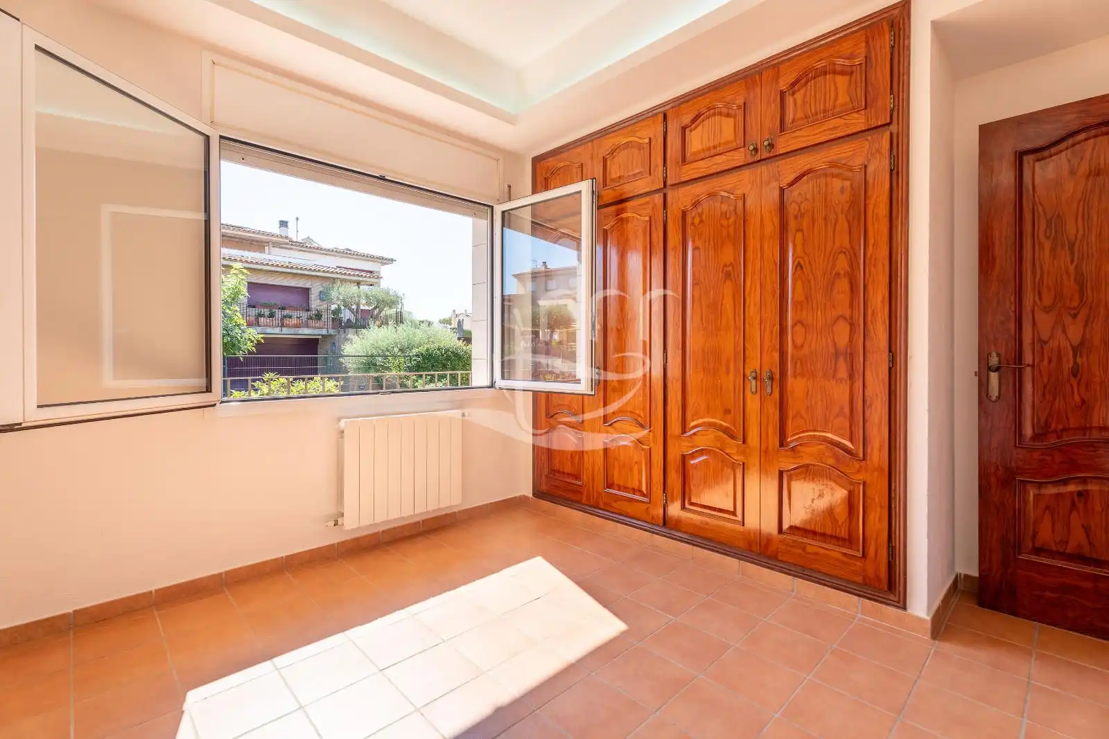 Habitación de Casa adosada en venta en Mont-ras con Calefacción, Jardín privado y Terraza