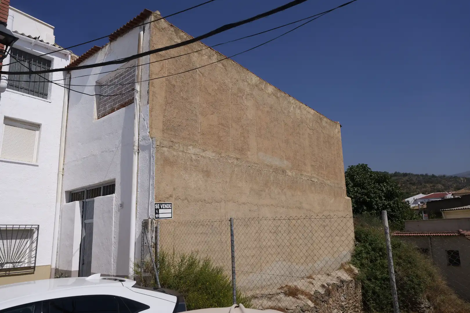 Vista exterior de Casa adosada en venda en Paterna del Río amb Jardí privat