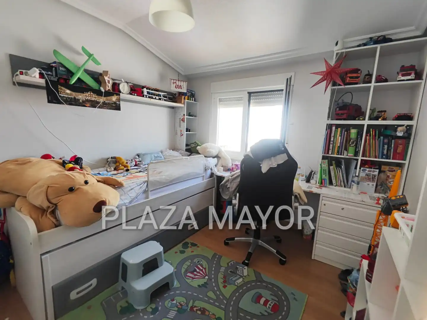 Dormitori de Àtic en venda en Villares de la Reina amb Calefacció, Parquet i Terrassa