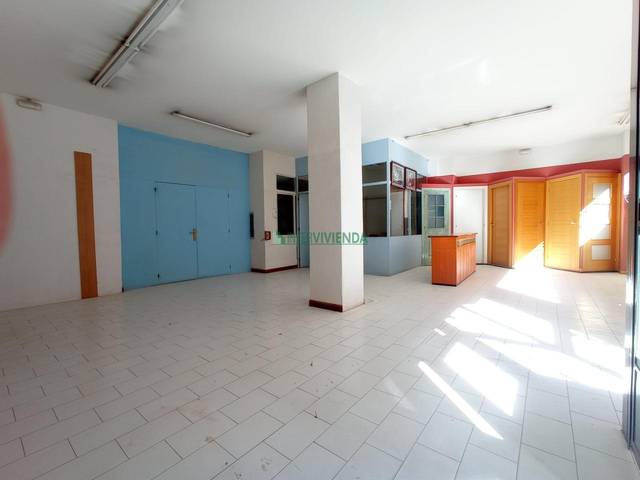 Local comercial en Alquiler en Travesía de Vigo - San Xoán