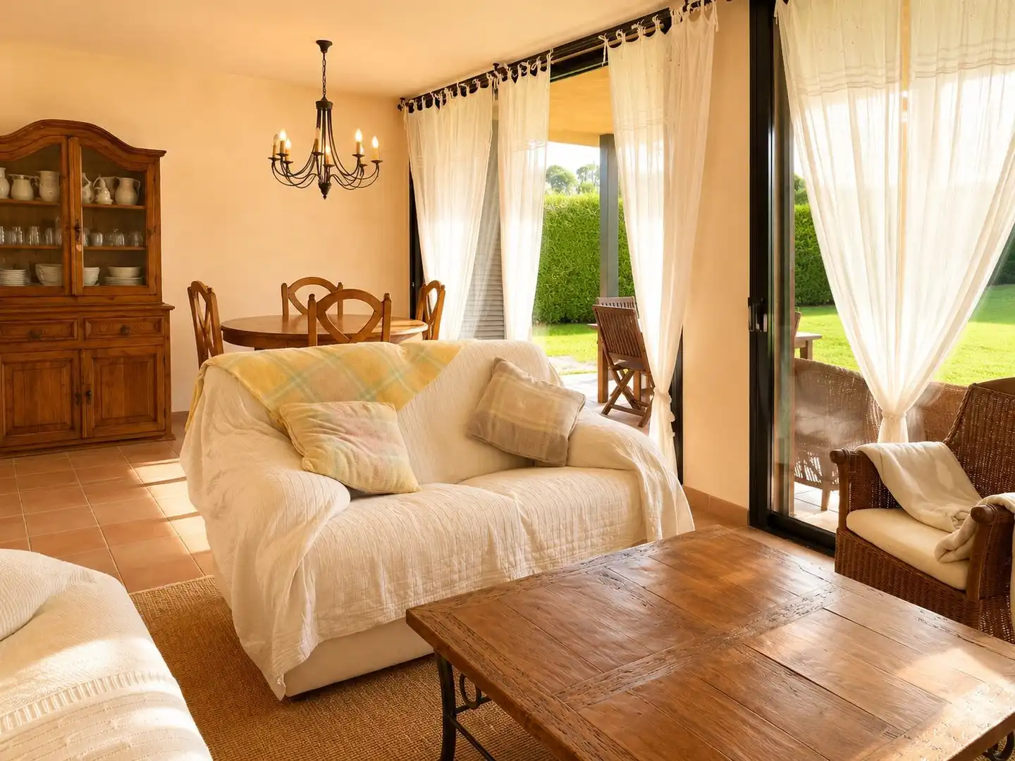 Villa con piscina in vendita a Avenida Avinguda de Josep Maria de Ventós, 29, imagen 4