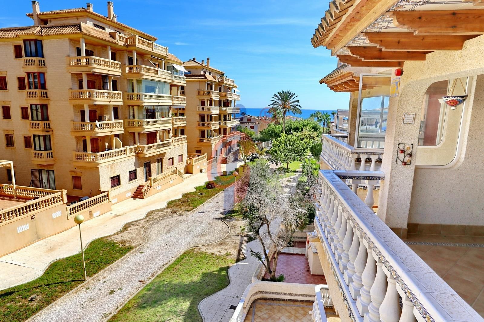 Exterior view of Attic for sale in Guardamar del Segura  with Terrace, Storage room and Community pool