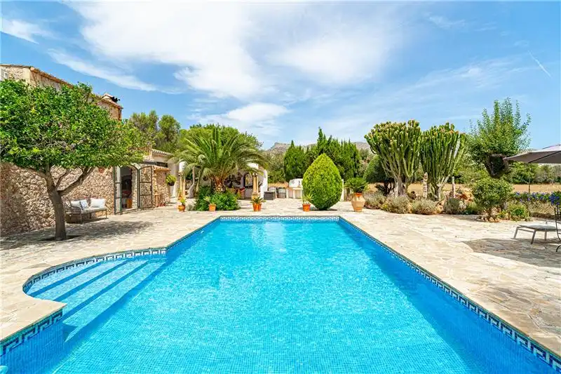 Piscina de Finca rústica en venda en Pollença amb Aire condicionat, Calefacció i Jardí privat