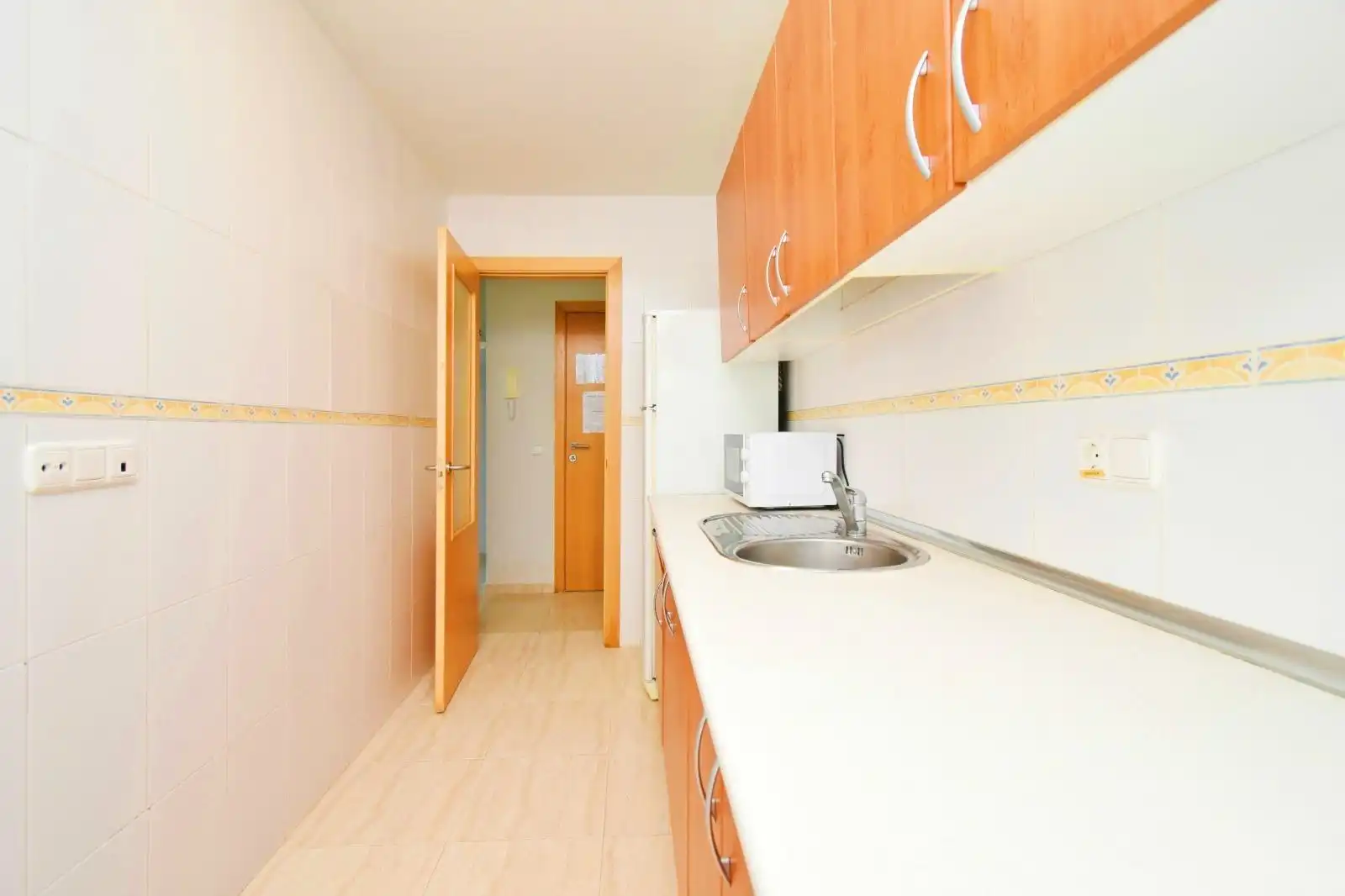 Cuina de Pis en venda en El Ejido amb Aire condicionat, Terrassa i Moblat