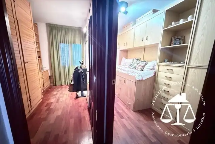 Habitación de Piso en venta en Esplugues de Llobregat con Aire acondicionado, Calefacción y Terraza