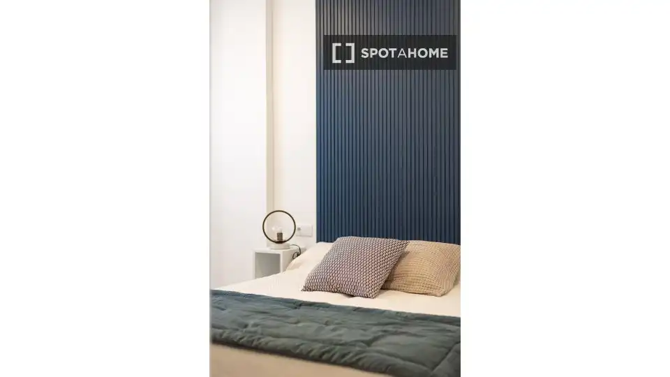 Habitación de Piso de alquiler en Valencia con Aire acondicionado, Calefacción y Amueblado
