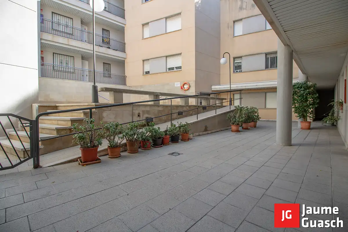 Piso con balcón en venta en Carrer dels Clapers 22, imagen 27