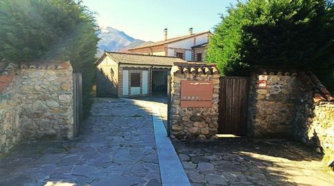 Foto 2 de Edifici en venda a Calle Iglesia, 8, Navalonguilla, Ávila