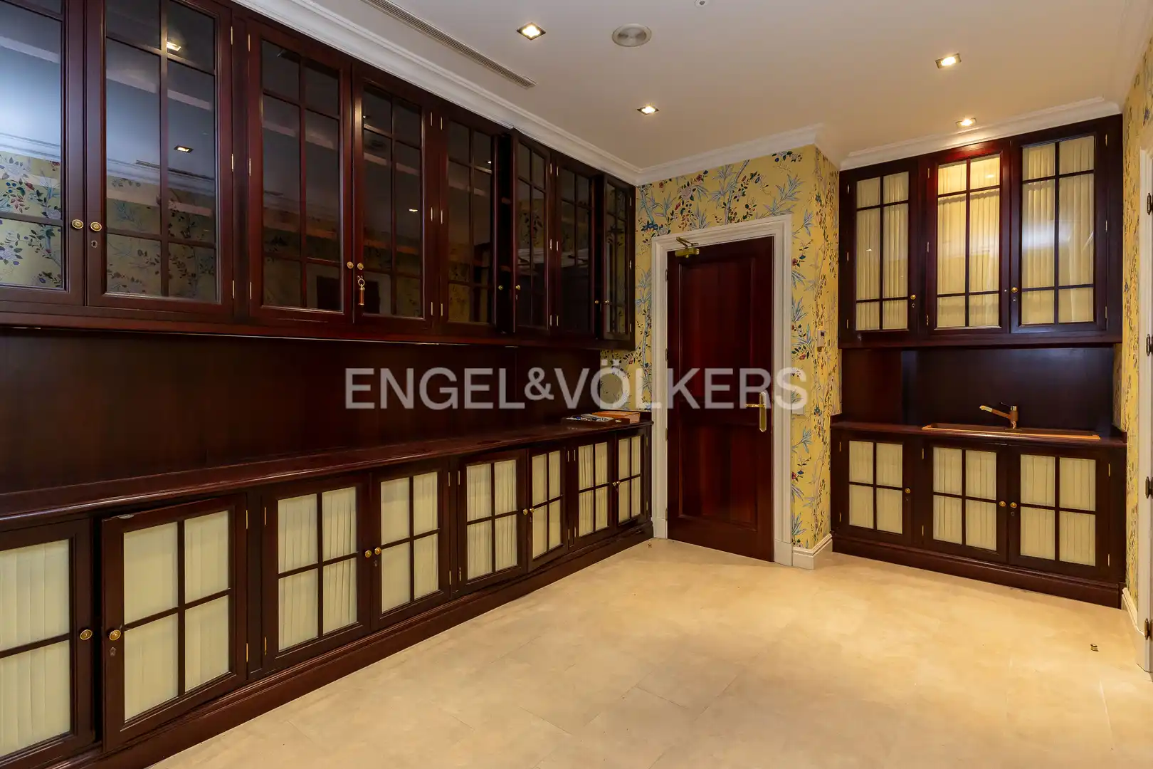 Comedor de Casa o chalet en venta en Madrid con Aire acondicionado, Calefacción y Jardín privado