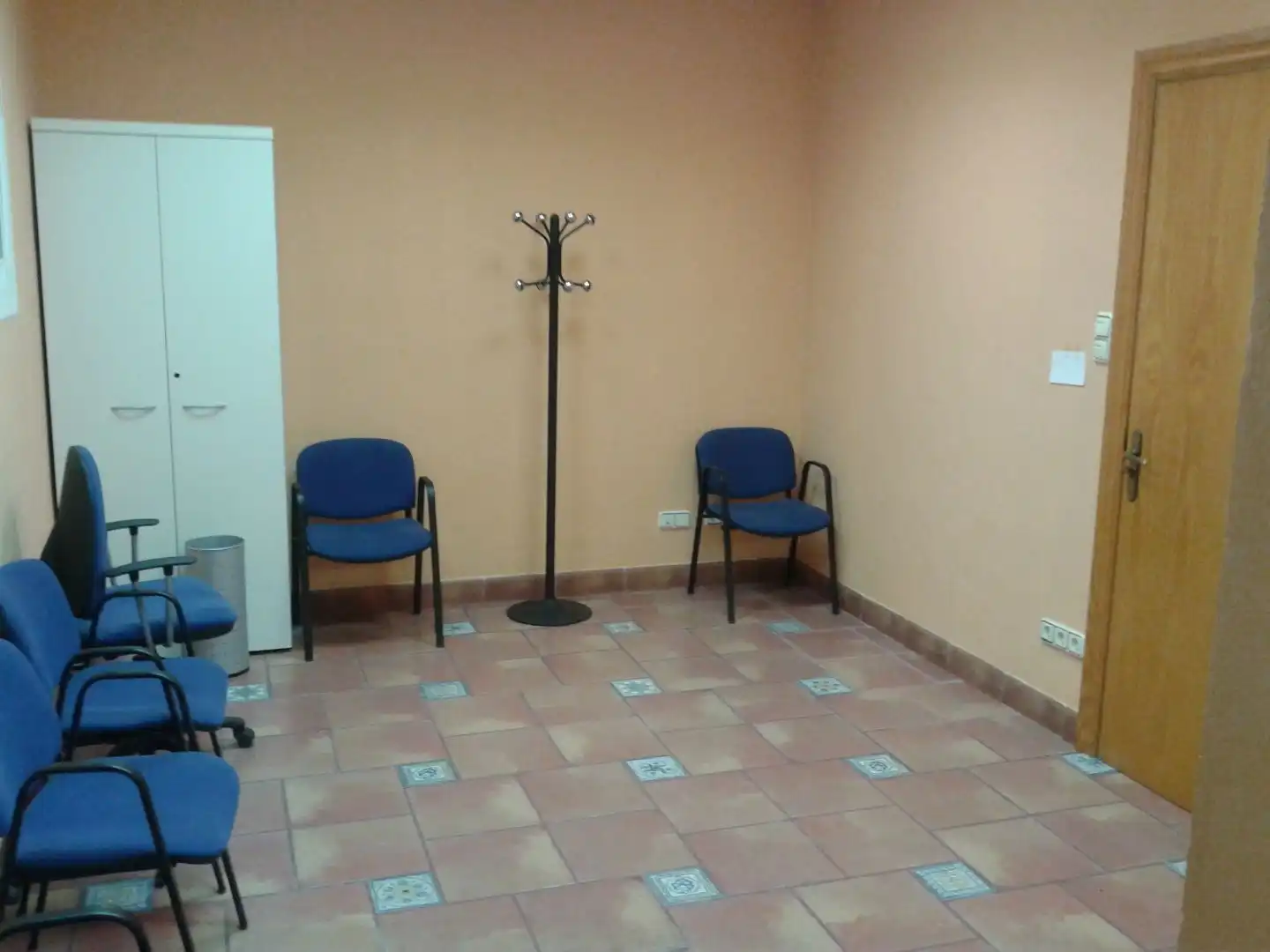 Büro zur Miete in Monzón, Huesca