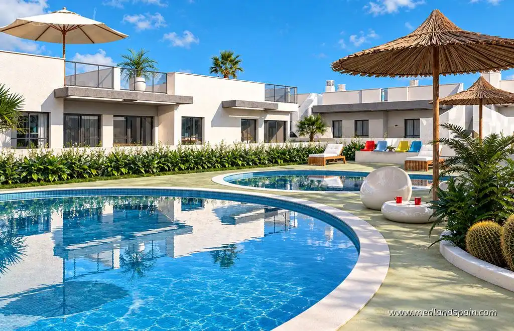 Adosado con piscina en venta en El Verger
