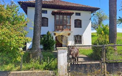 Vista exterior de Casa o xalet en venda en Ribadedeva amb Terrassa