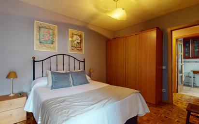 Bedroom of Flat for sale in  Madrid Capital  with Air Conditioner, Heating and Terrace