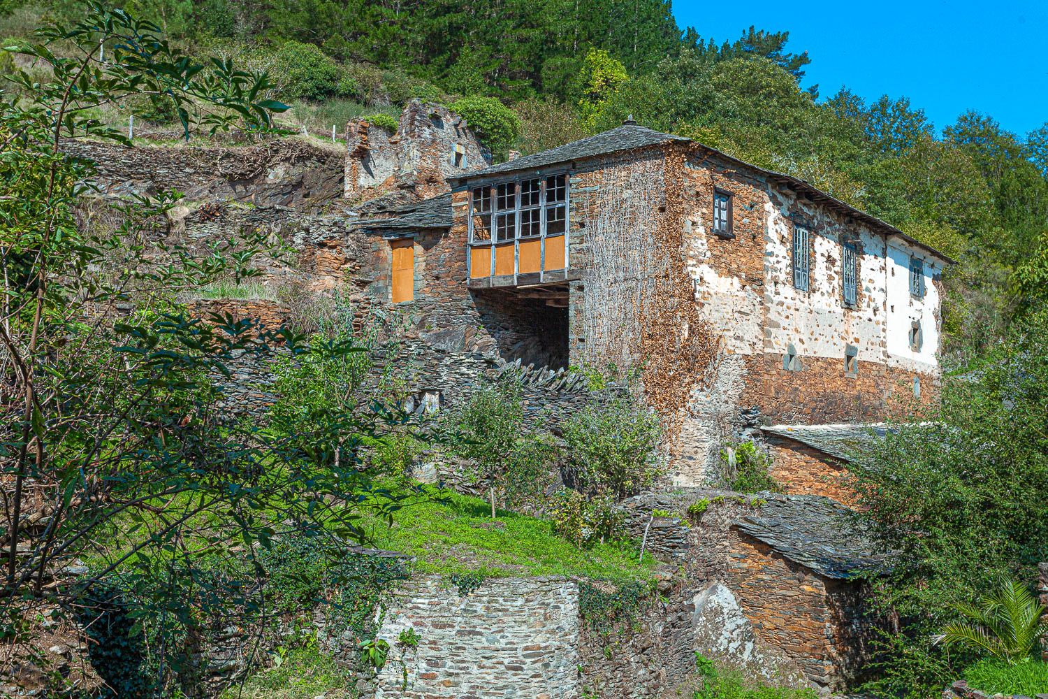 Vista exterior de Finca rústica en venda en Pesoz