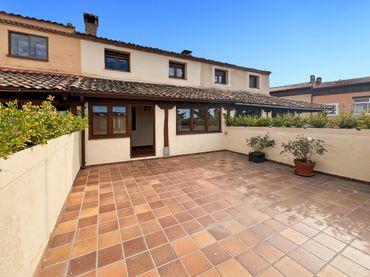 Adossat amb jardí en venda a Torrecaballeros