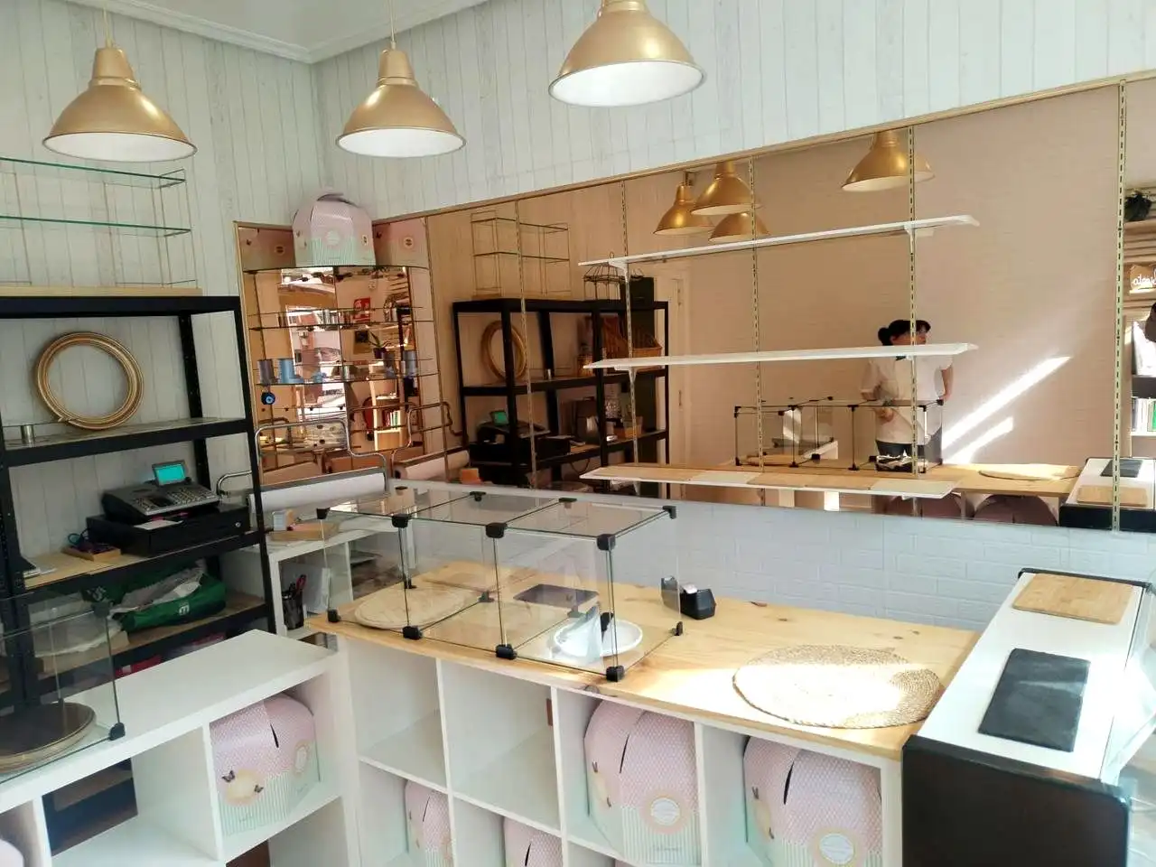Business premises for transfer in Ramón Y Cajal 29