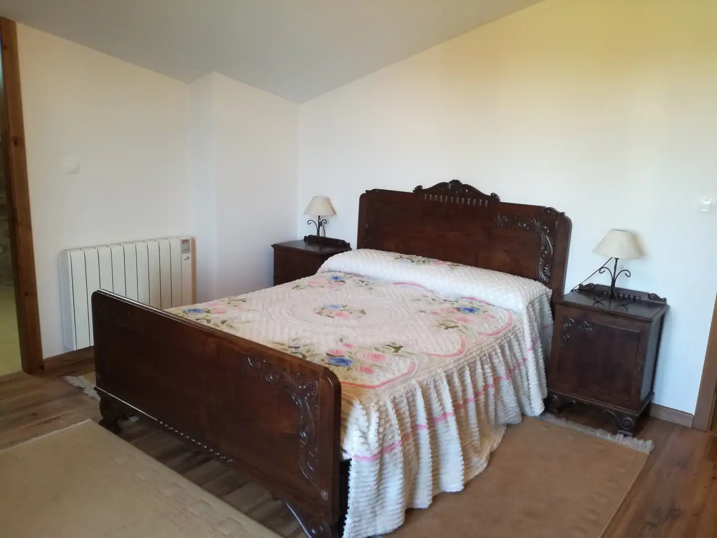 Bedroom of Houses for rent in Rianxo  with Heating, Private garden and Furnished