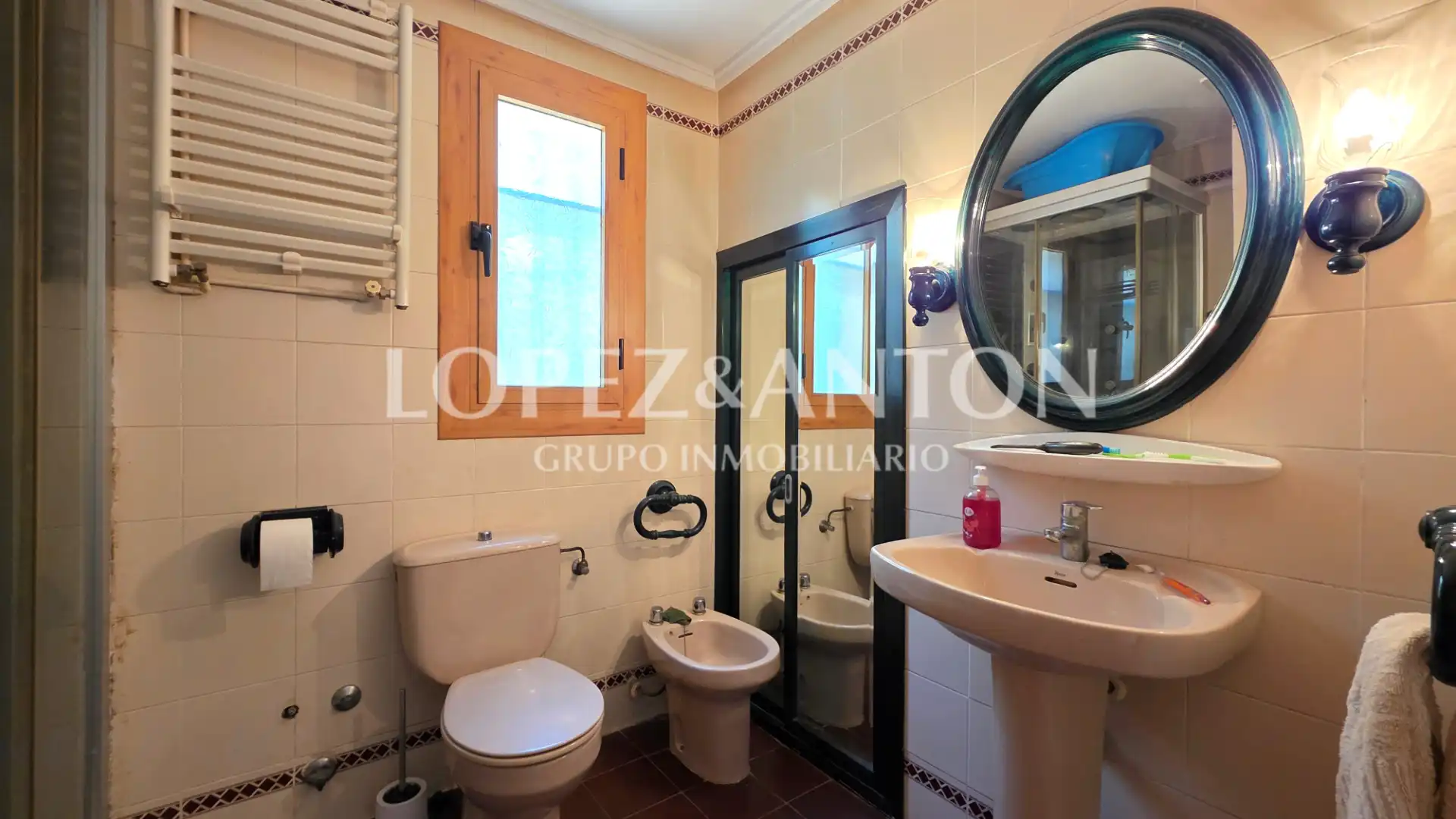 Baño de Casa o chalet en venta en San Antonio de Benagéber con Aire acondicionado, Calefacción y Jardín privado