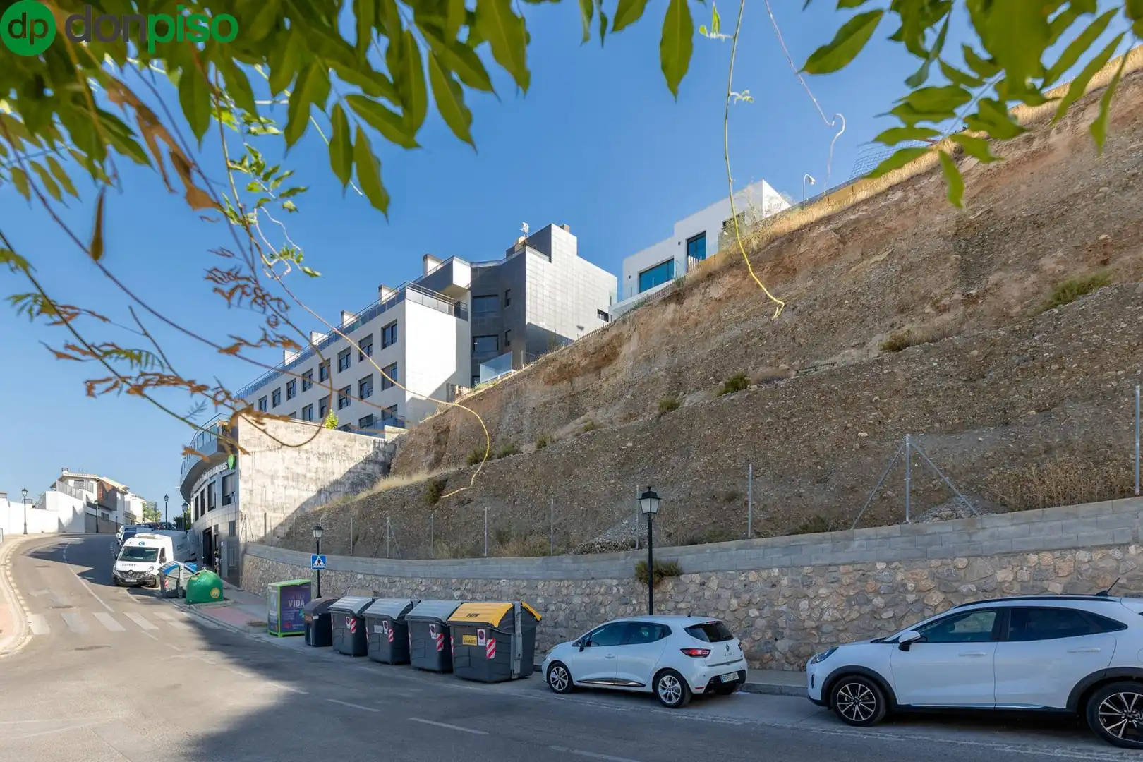 Außenansicht von Residential zum Verkauf in Granada