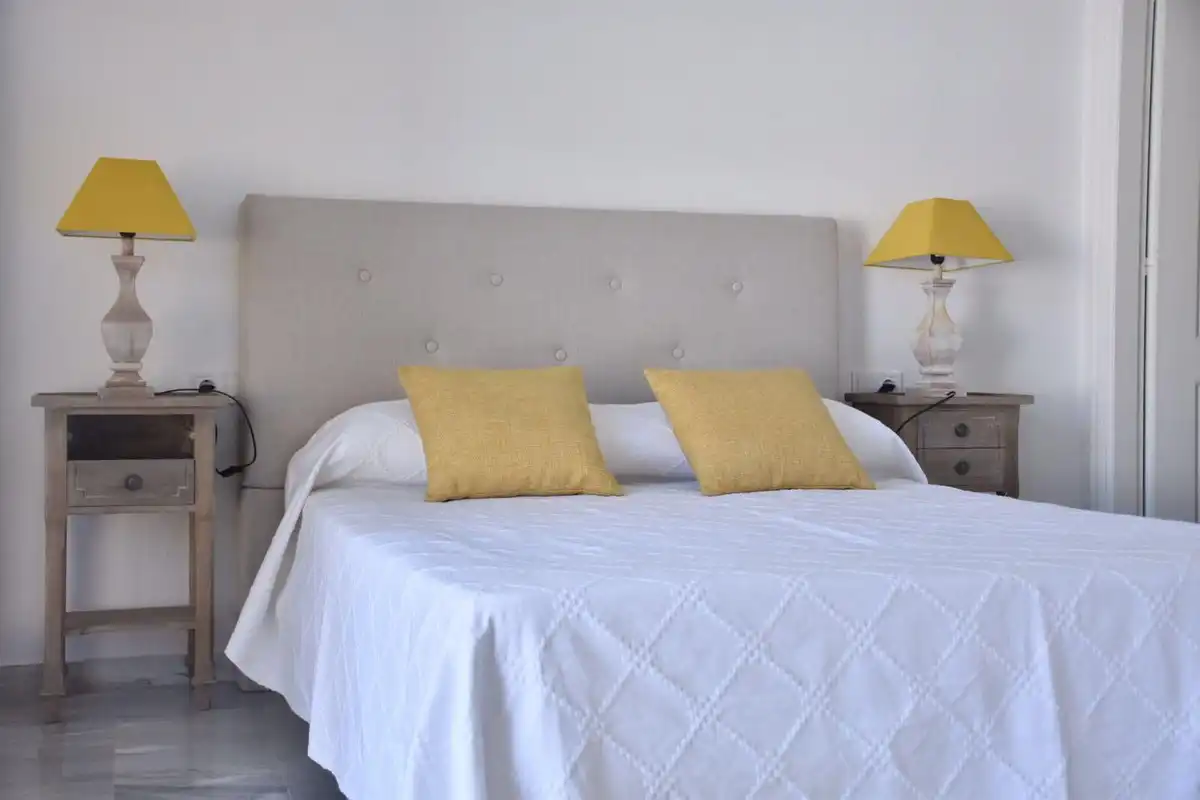 Home with pool for sale in Elviria - Cabopino, imagen 3