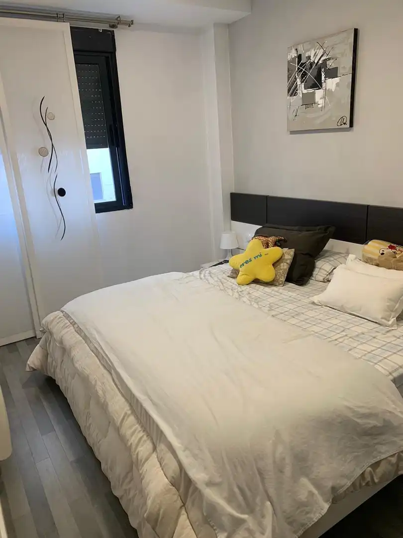 Habitación de Piso de alquiler en Oliva con Aire acondicionado y Amueblado