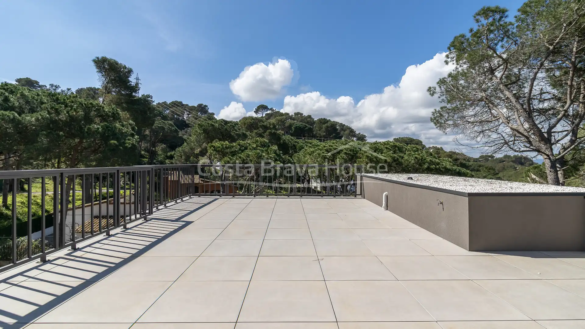 Casa con jardín en venta en Carrer de Joan Maragall, imagen 6
