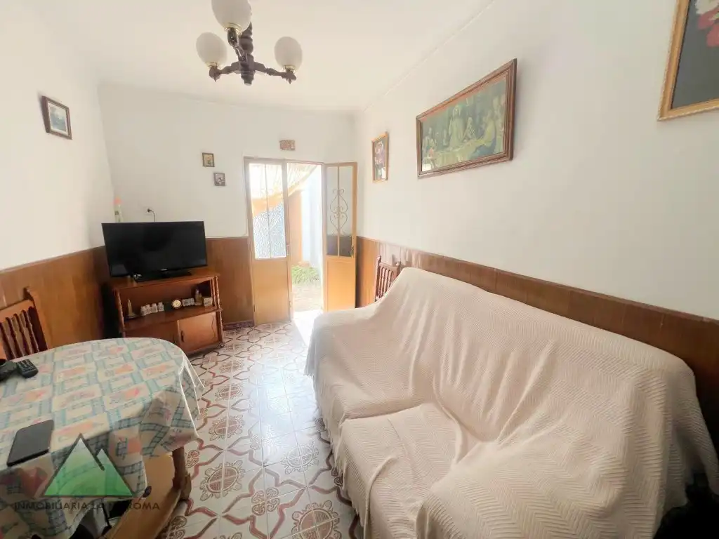 Sala de estar de Casa o chalet en venta en Villanueva de Tapia con Balcón