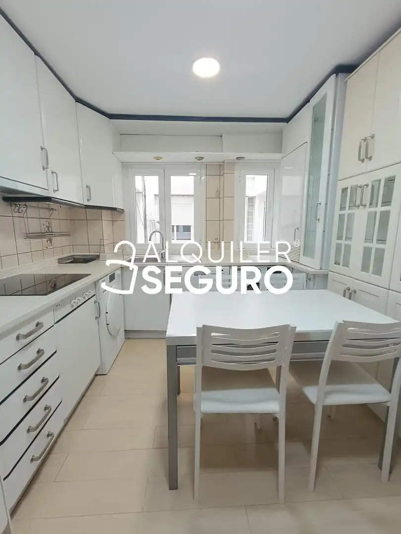 Cocina de Piso de alquiler en Getafe con Calefacción, Terraza y Amueblado