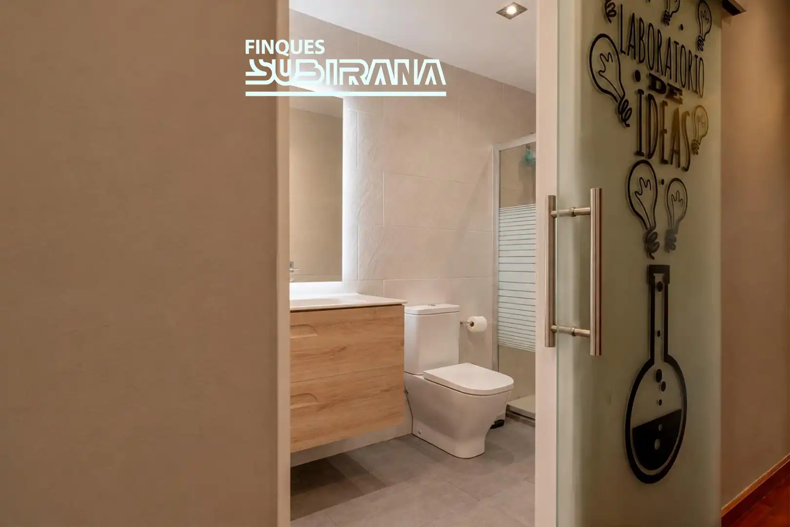 Baño de Casa o chalet en venta en Vilanova del Camí con Aire acondicionado, Calefacción y Jardín privado