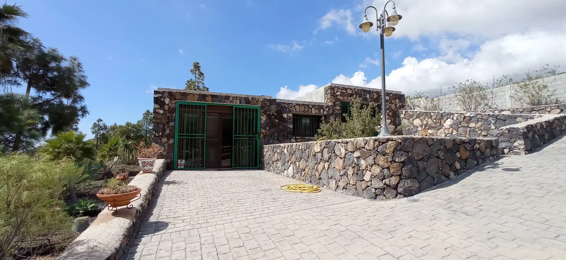 Exterior view of Detached homes for sale in San Miguel de Abona  with Private garden, Swimming Pool and Furnished