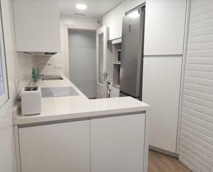 Kitchen of Flat to rent in  Sevilla Capital  with Air Conditioner, Heating and Parquet flooring