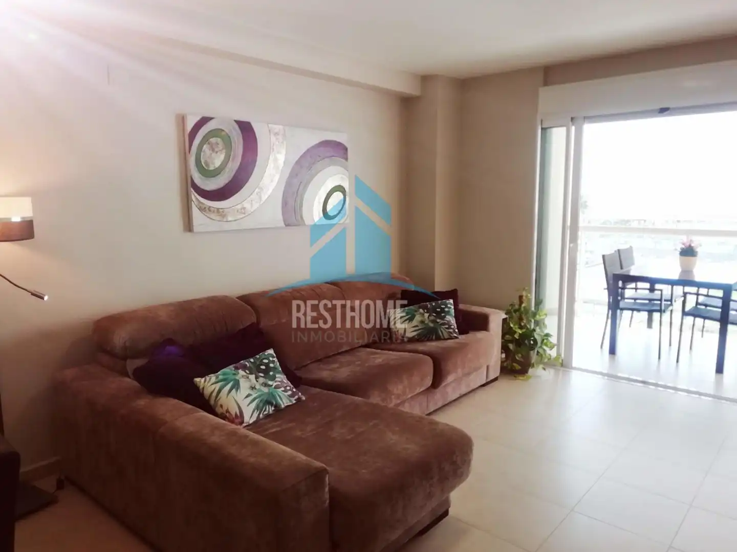 Sala de estar de Apartamento de alquiler en Cullera con Aire acondicionado, Jardín privado y Terraza