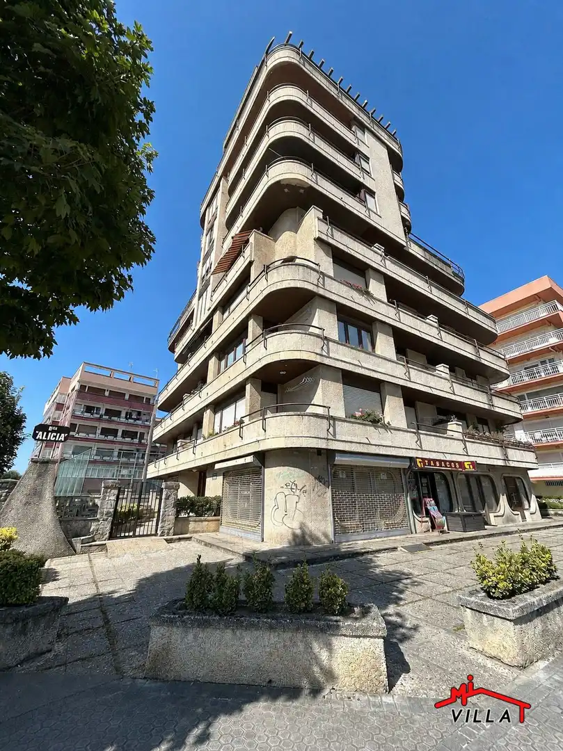 Exterior view of Flat for sale in Laredo  with Terrace