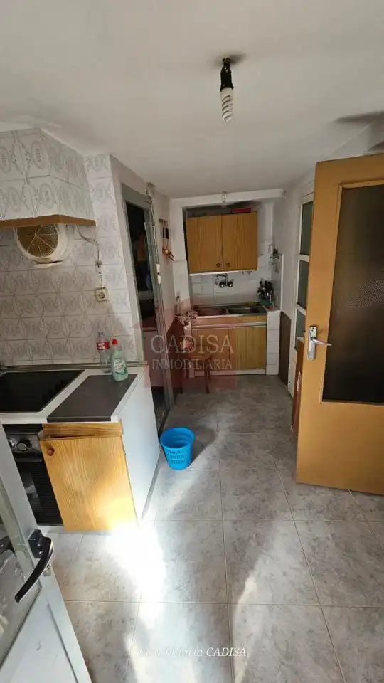 Cuina de Casa o xalet en venda en Calzada de Valdunciel amb Calefacció, Jardí privat i Moblat