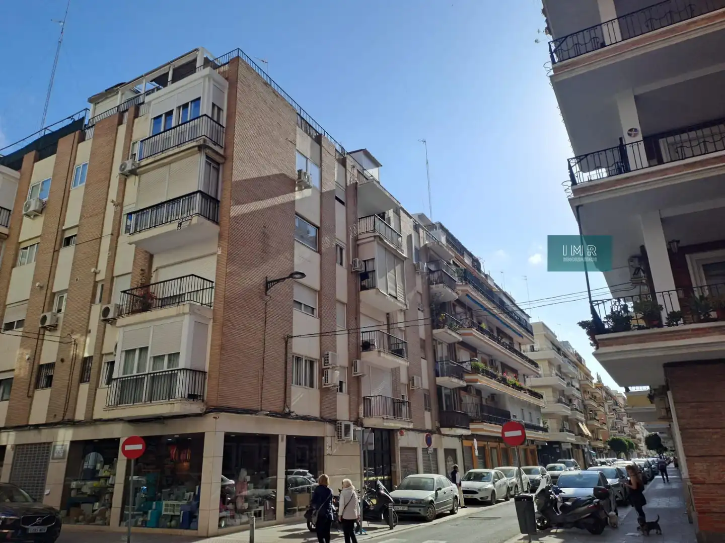 Exterior view of Flat for rent in Sevilla  with Air Conditioner and Storage room