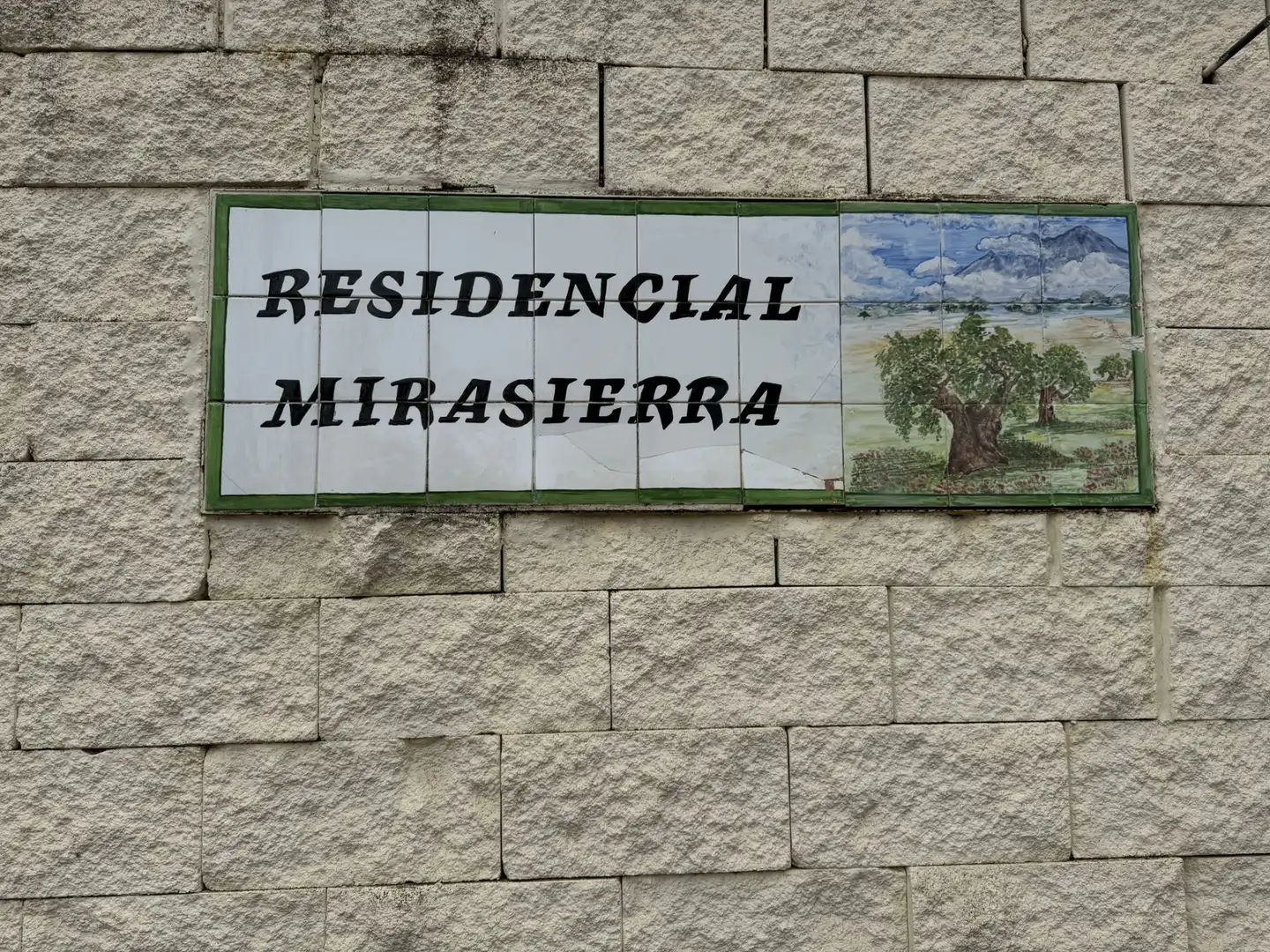 Vista exterior de Casa adosada en venda en Badajoz Capital amb Aire condicionat, Calefacció i Moblat
