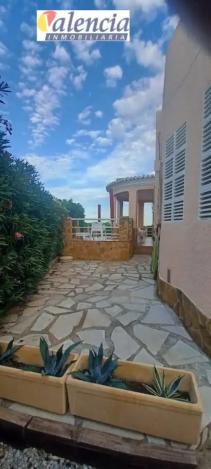 Terraza de Casa o chalet en venta en Chiva con Jardín privado