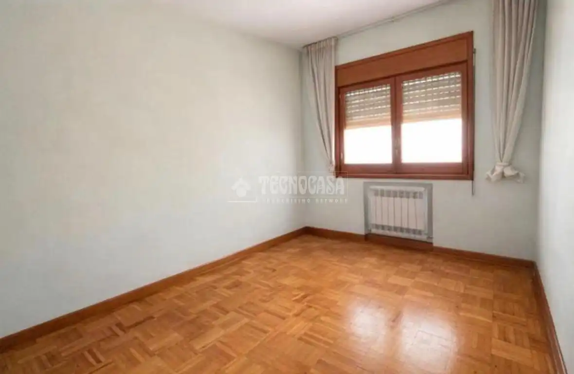 Habitación de Piso en venta en Barcelona con Terraza y Balcón