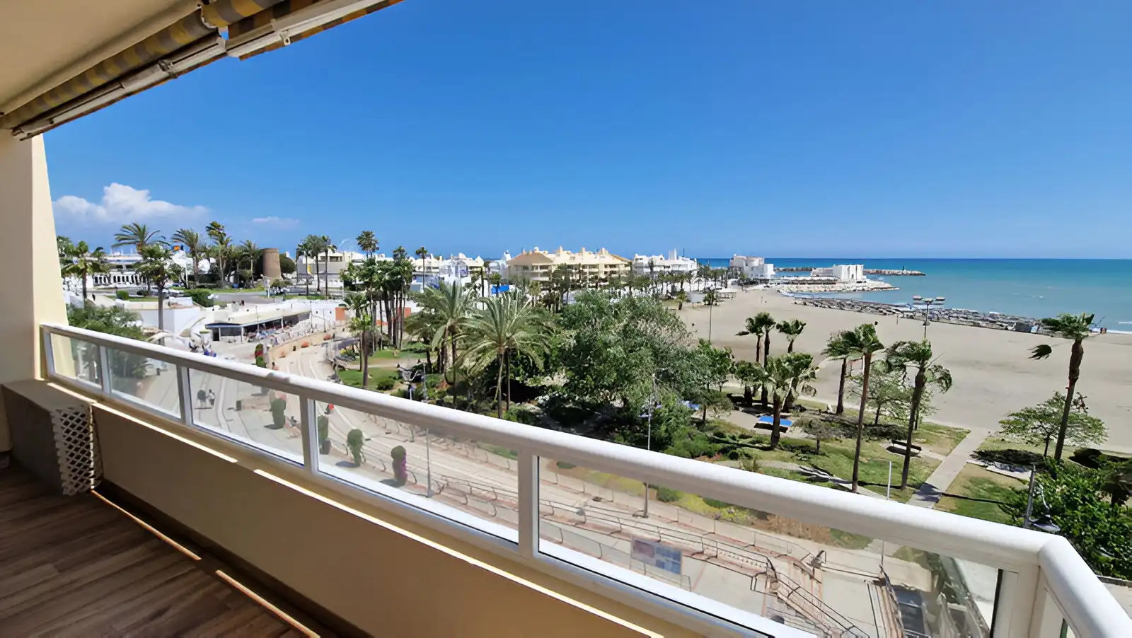 Apartment mit Aufzug zum Verkauf in Solymar