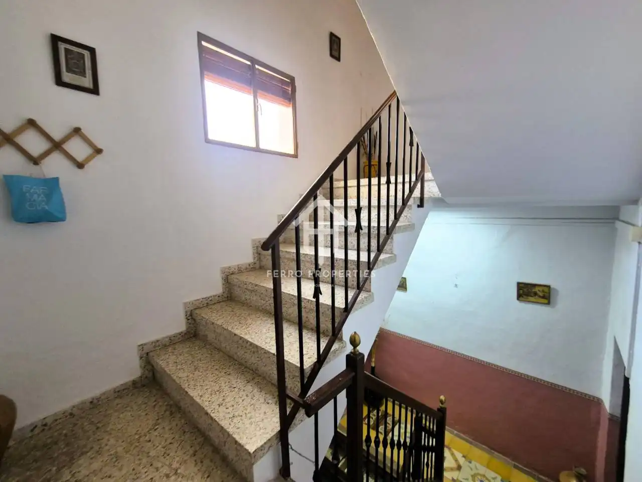 Haus oder Chalet zum Verkauf in Loja mit Klimaanlage, Terrasse und Möbliert