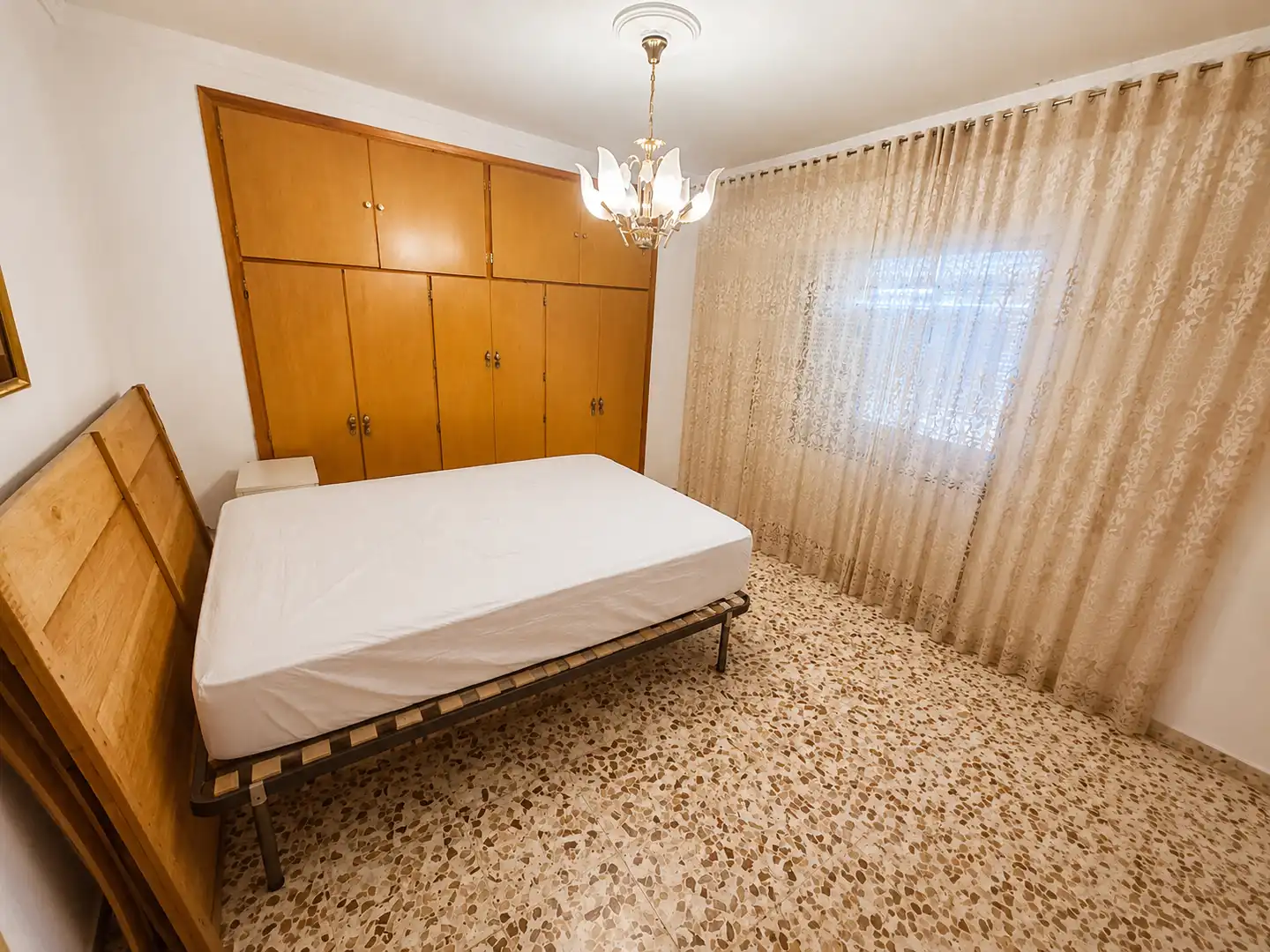 Habitación de Casa adosada en venta en Carrión de Calatrava con Calefacción, Terraza y Trastero