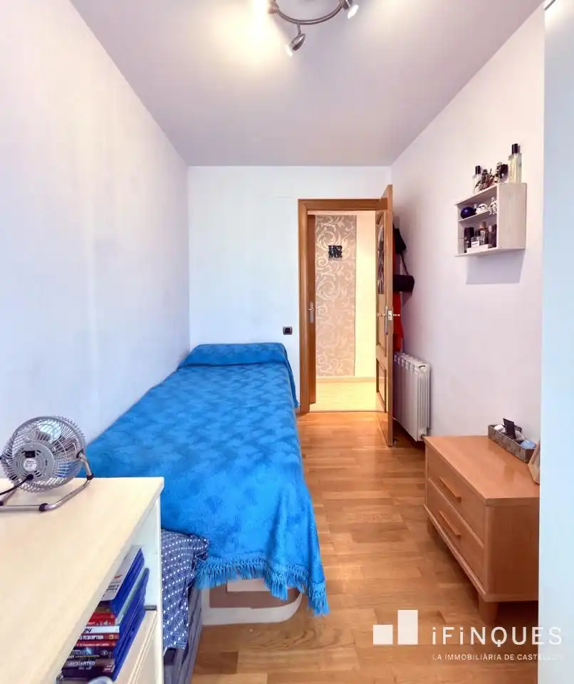 Bedroom of Flat for sale in Castellar del Vallès  with Heating, Balcony and Internet