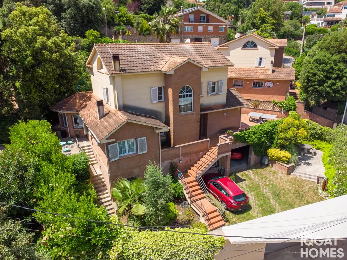 Exterior view of Houses for sale in Sant Cugat del Vallès  with Heating, Terrace and Storage room