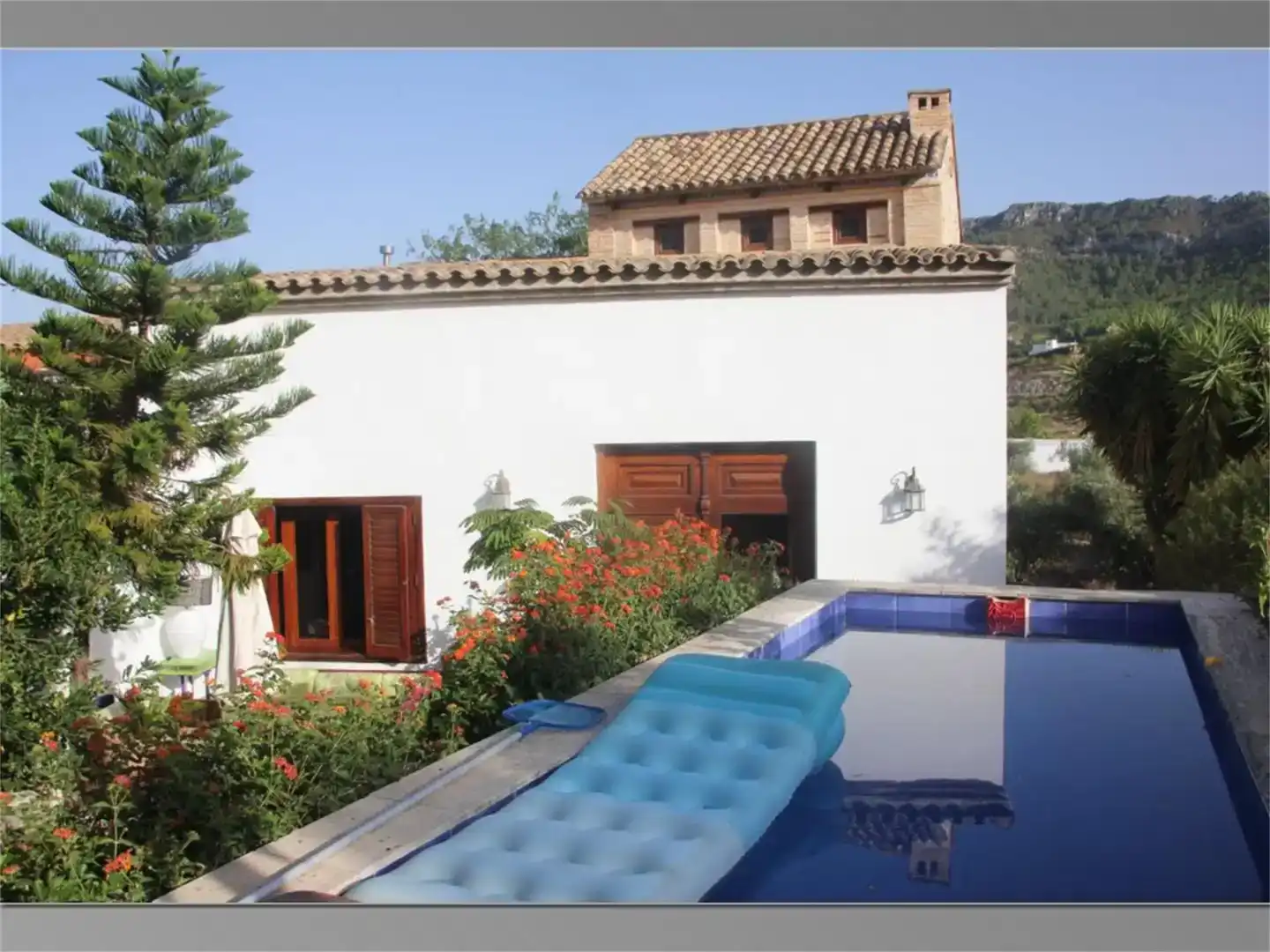 Piscina de Finca rústica en venda en Llocnou de Sant Jeroni amb Jardí privat, Piscina i Moblat